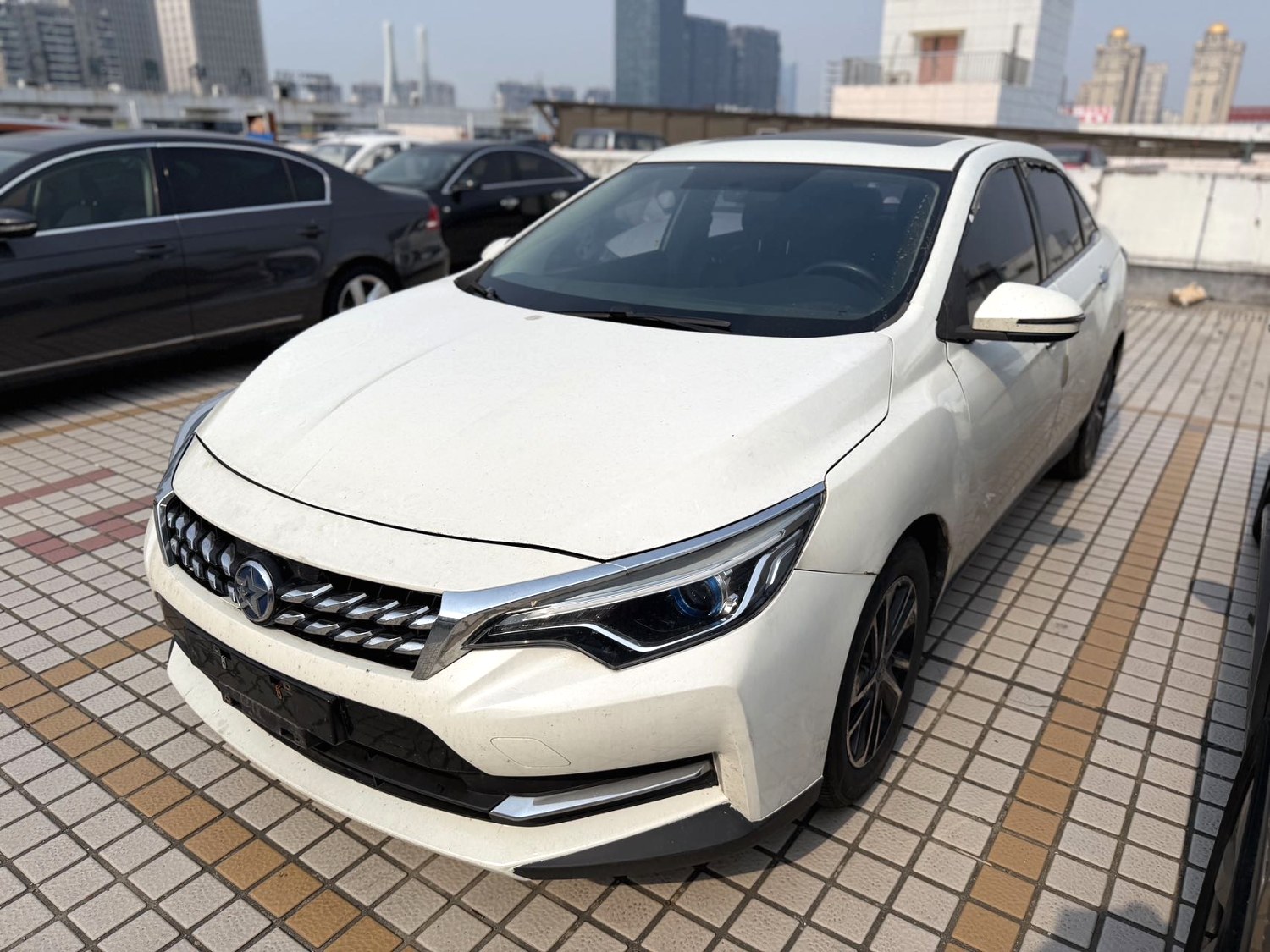 2018 Venucia D60 - Main View