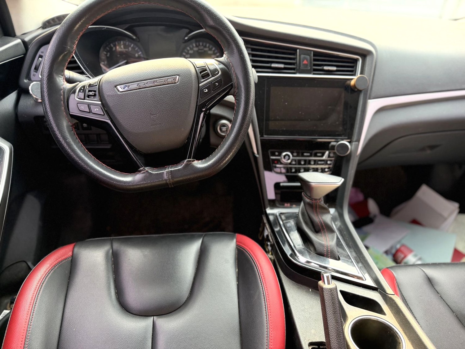 2018 Venucia D60 - Main View