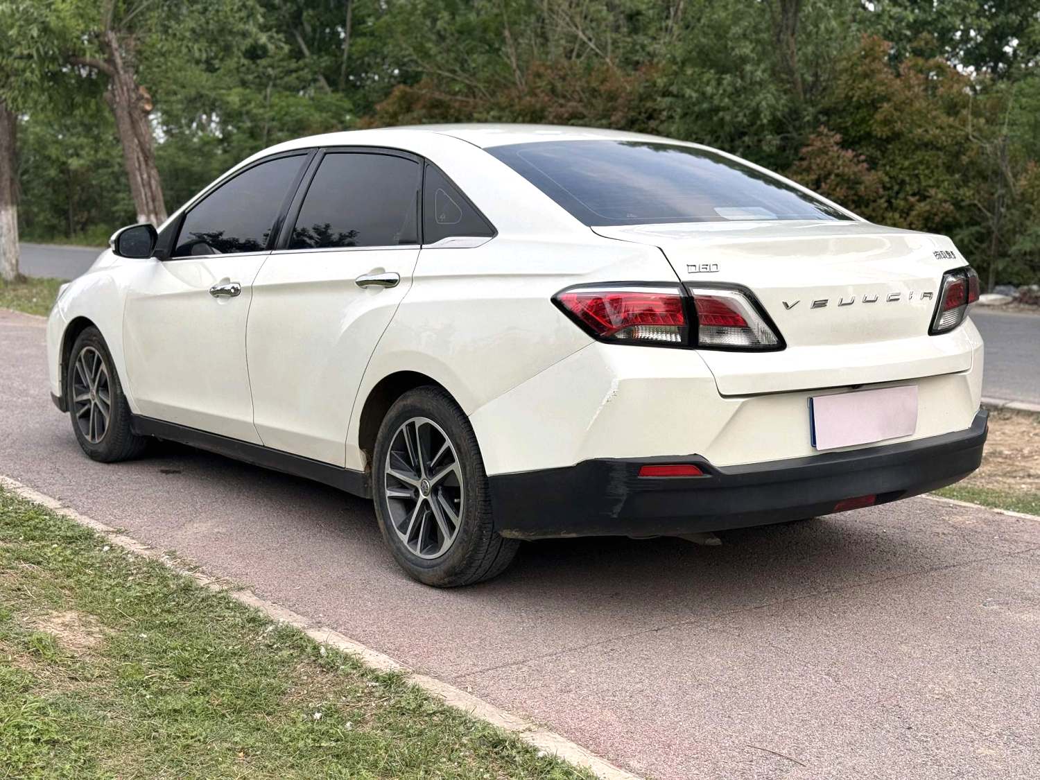 2017 Venucia D60 - Main View