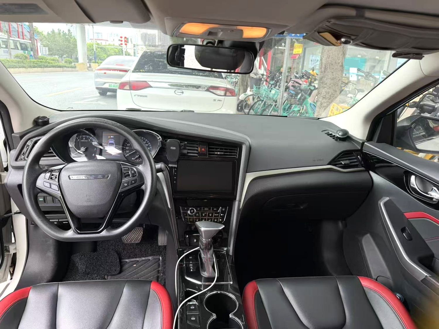 2018 Venucia D60 - Main View