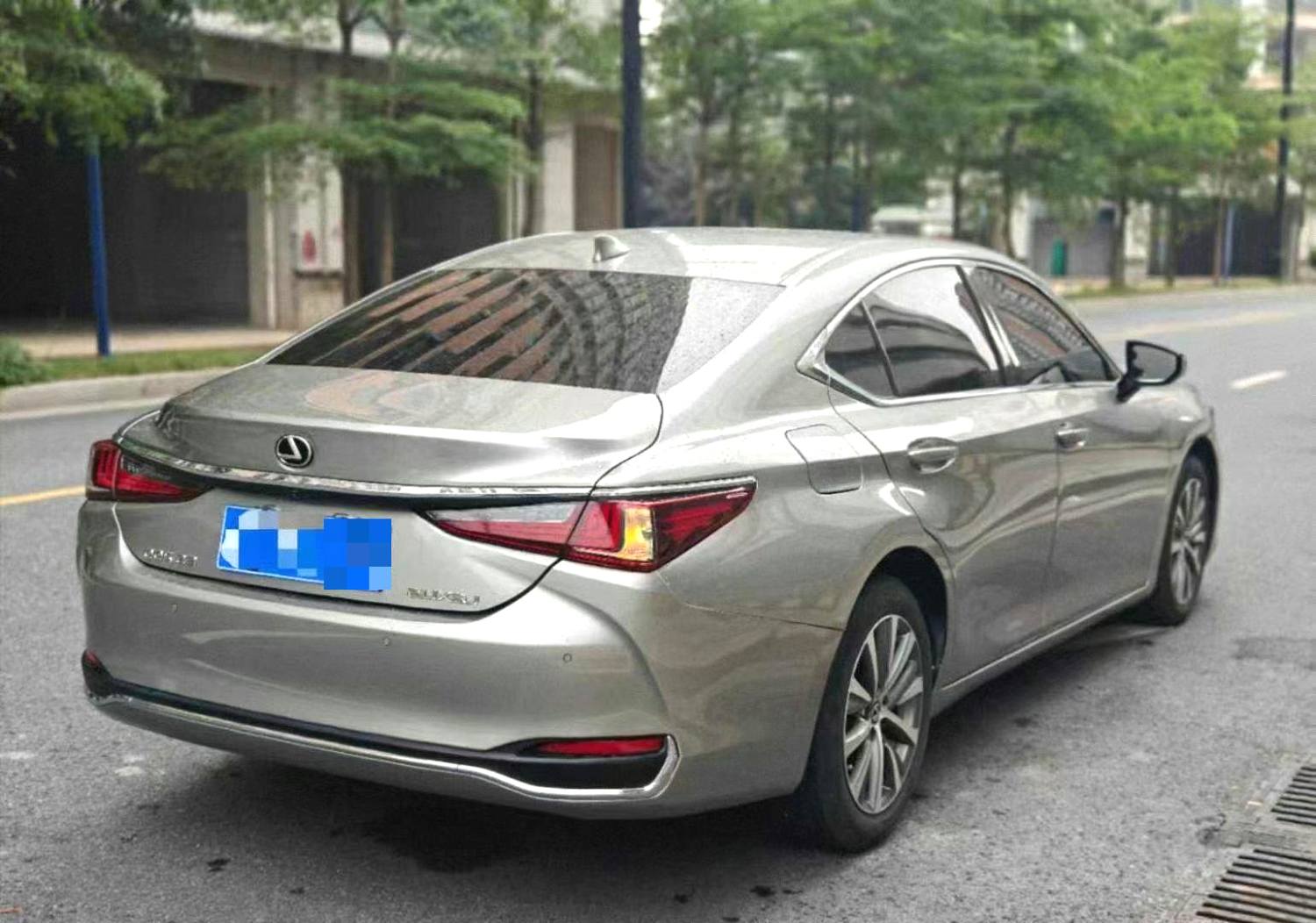 2021 LEXUS ES 200 - Main View