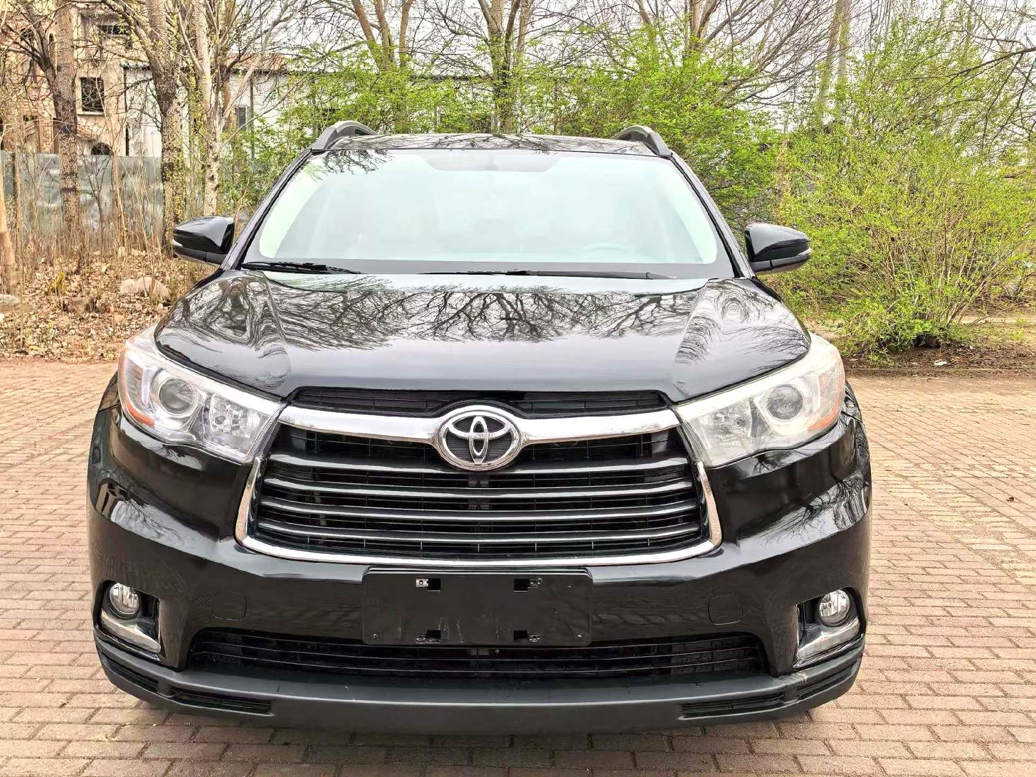 2017 Toyota Highlander - Main View