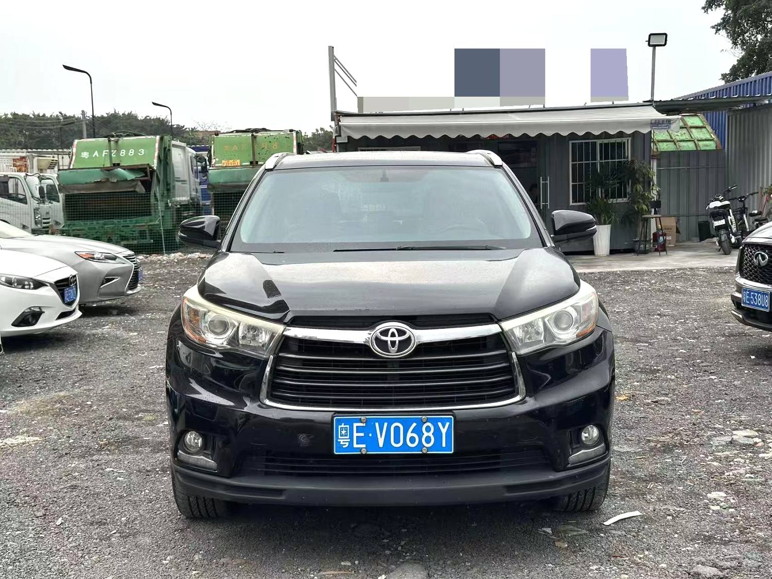 2017 Toyota Highlander - Main View