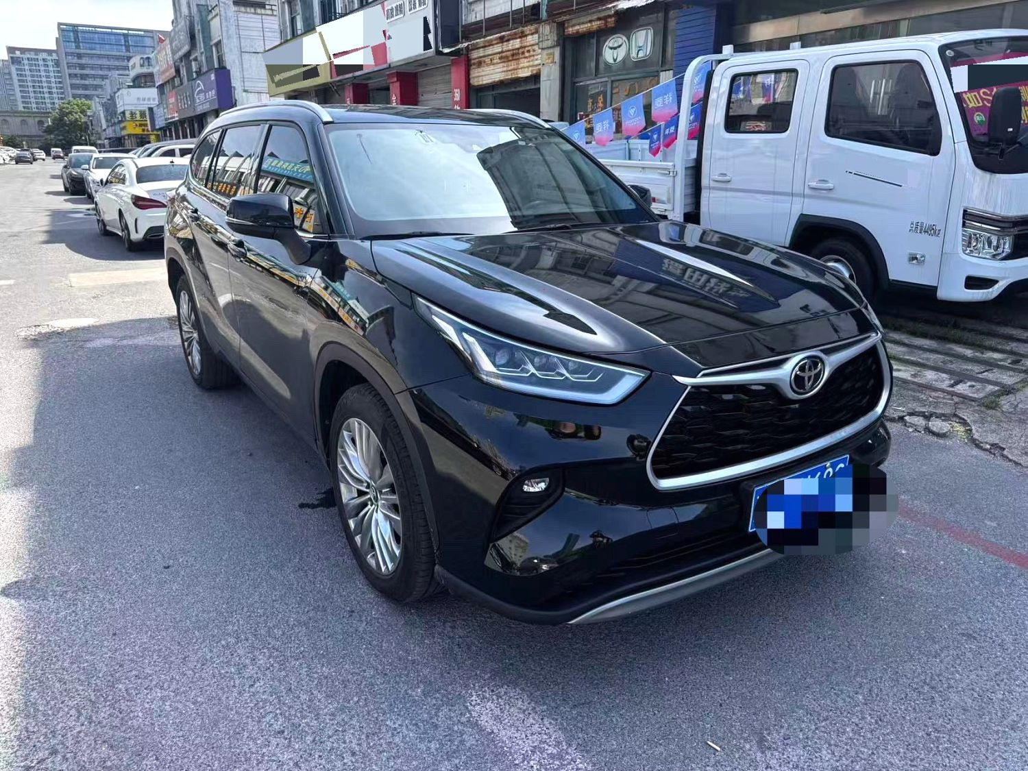2024 Toyota Highlander - Main View