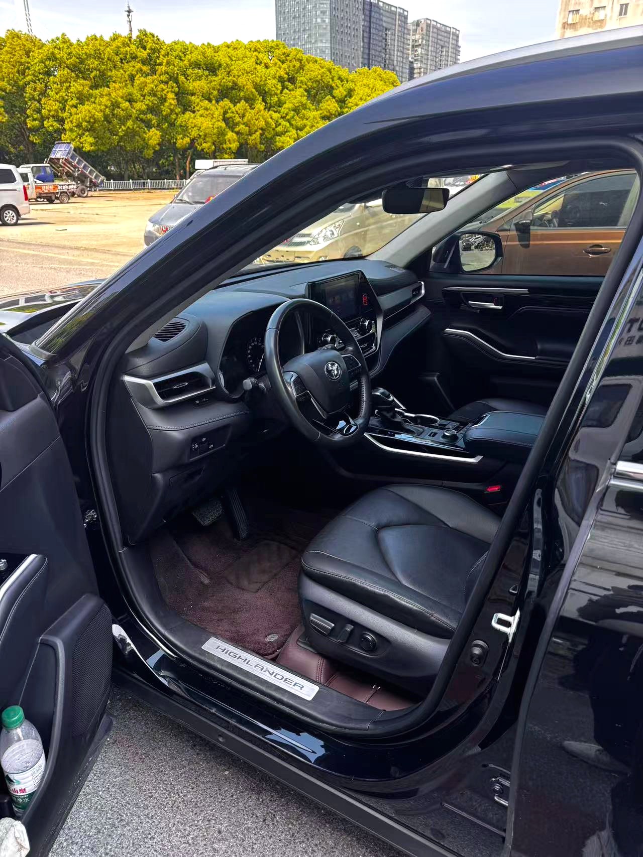 2024 Toyota Highlander - Main View