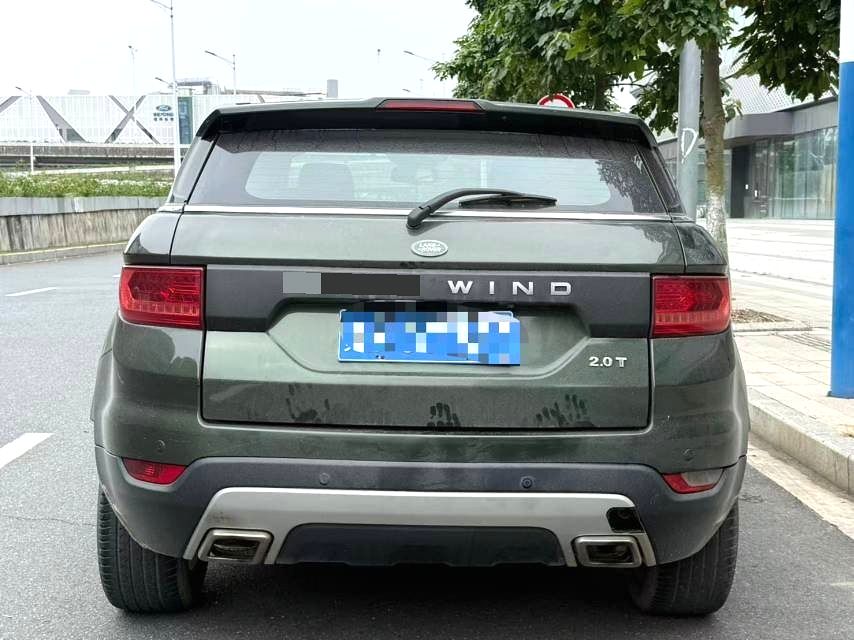2017 Landwind X7 - Main View