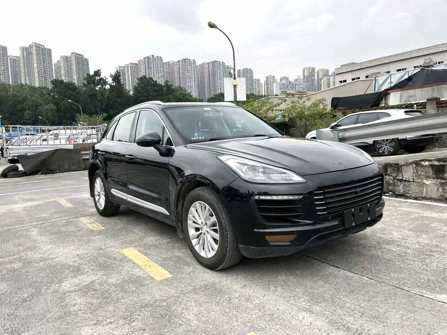 2017 Zotye SR9 - Main View