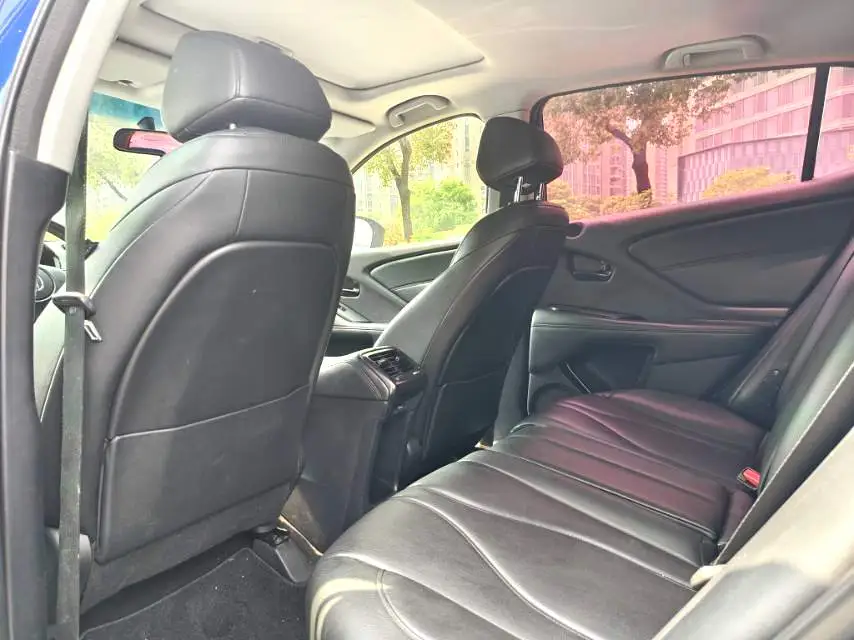 2017 Acura CDX - Main View