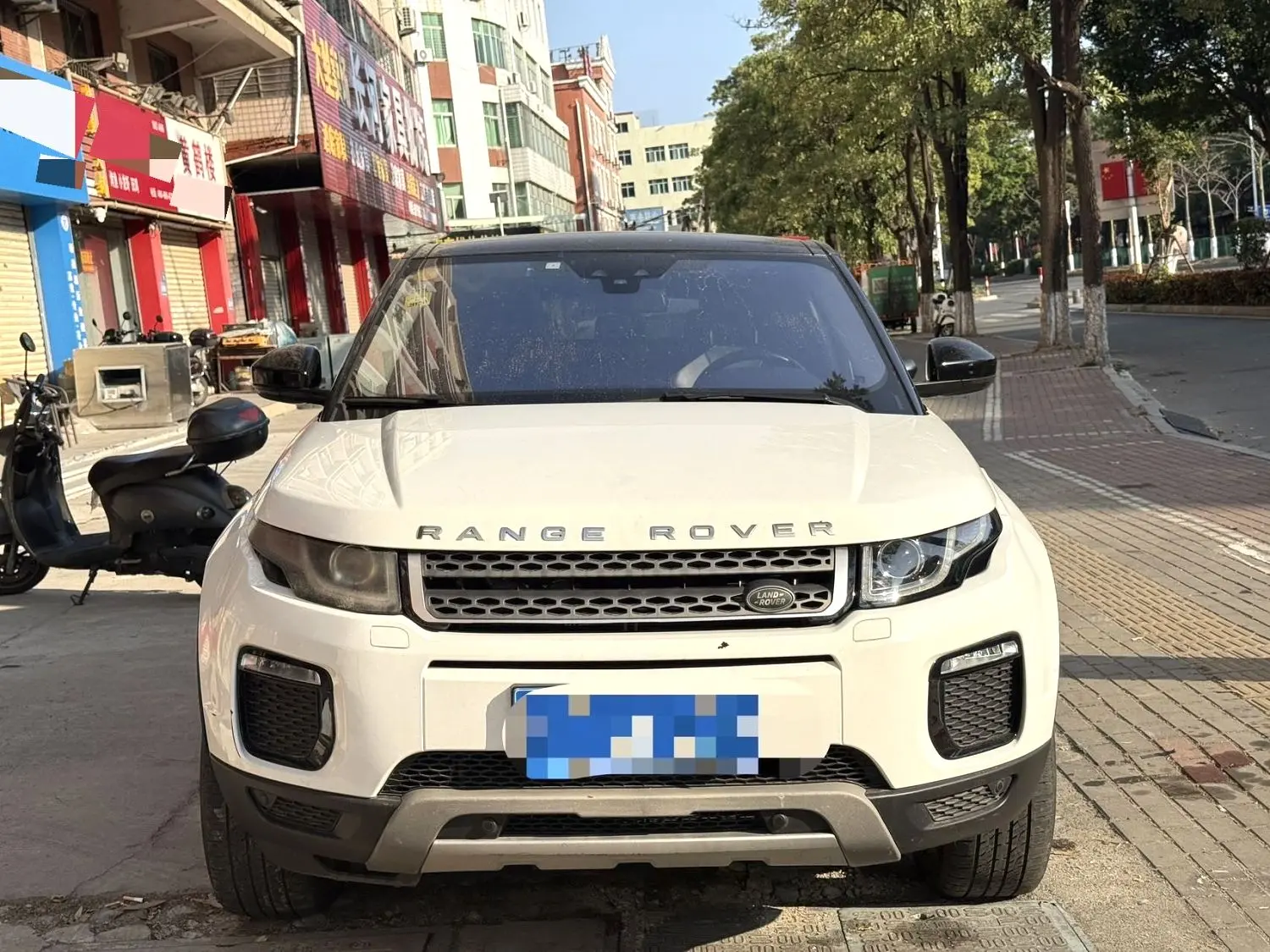 2017 Range Rover Evoque - Main View
