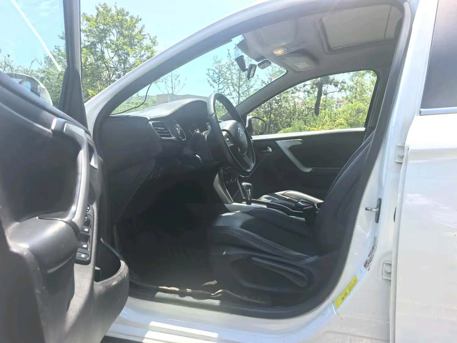 2015 Citroën C3-XR - Main View