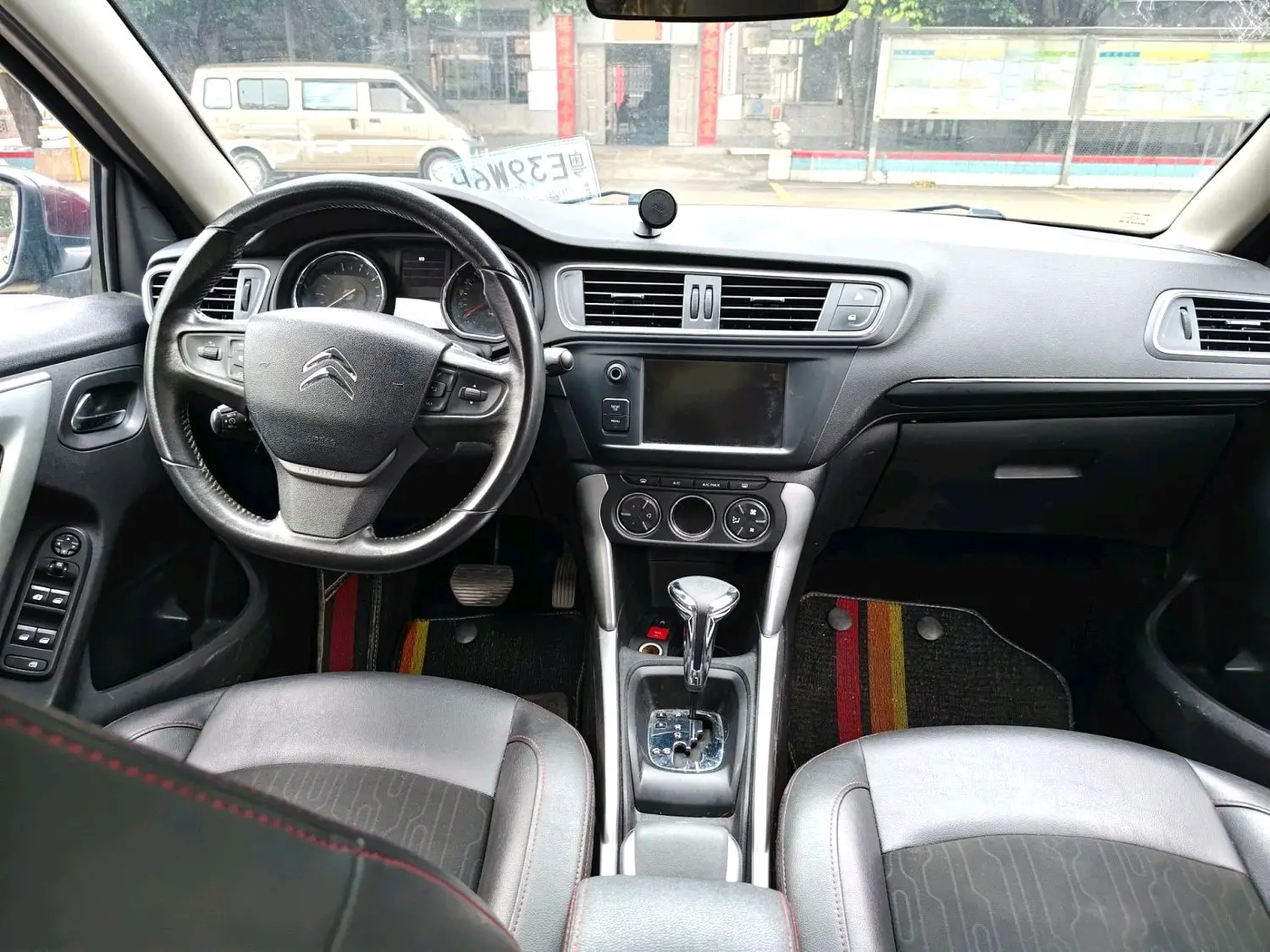 2015 Citroën C3-XR - Main View