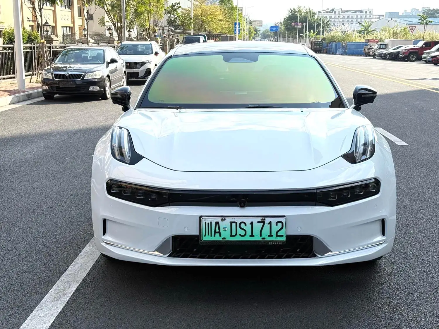 2022 Zeekr 001 - Main View