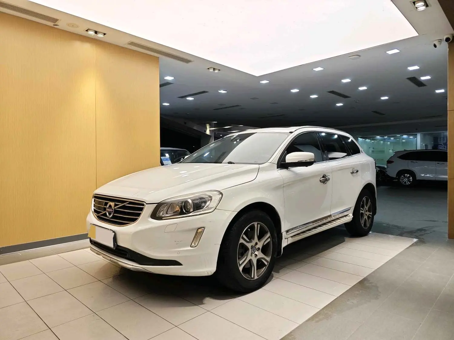 2014 Volvo XC60 - Main View