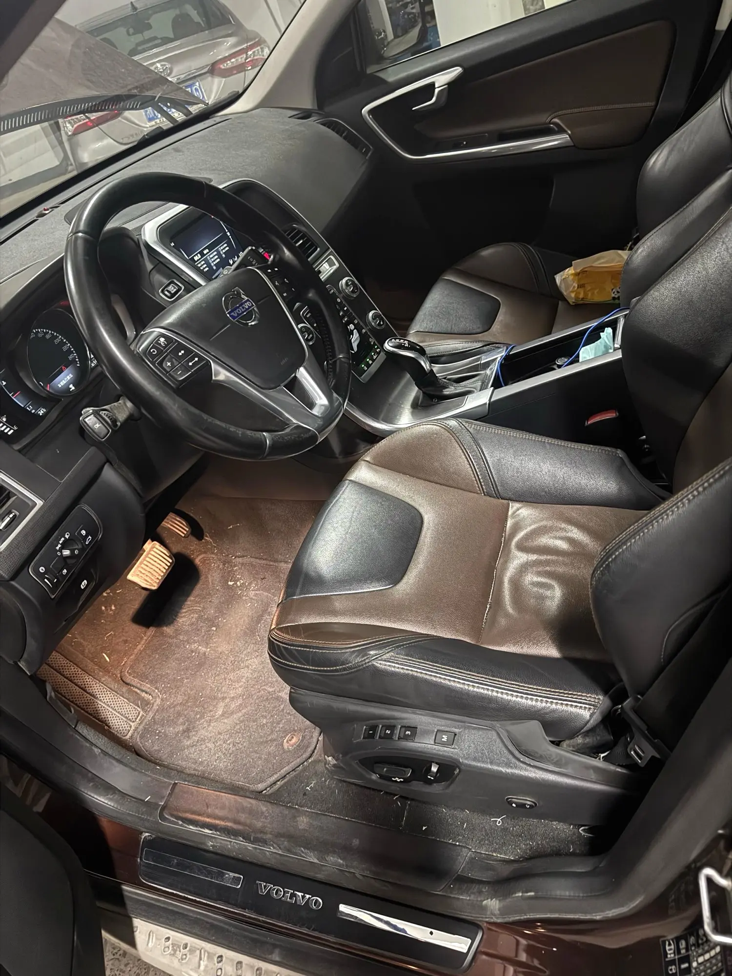 2014 Volvo XC60 - Main View