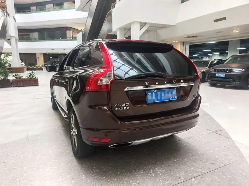 2014 Volvo XC60 - Main View