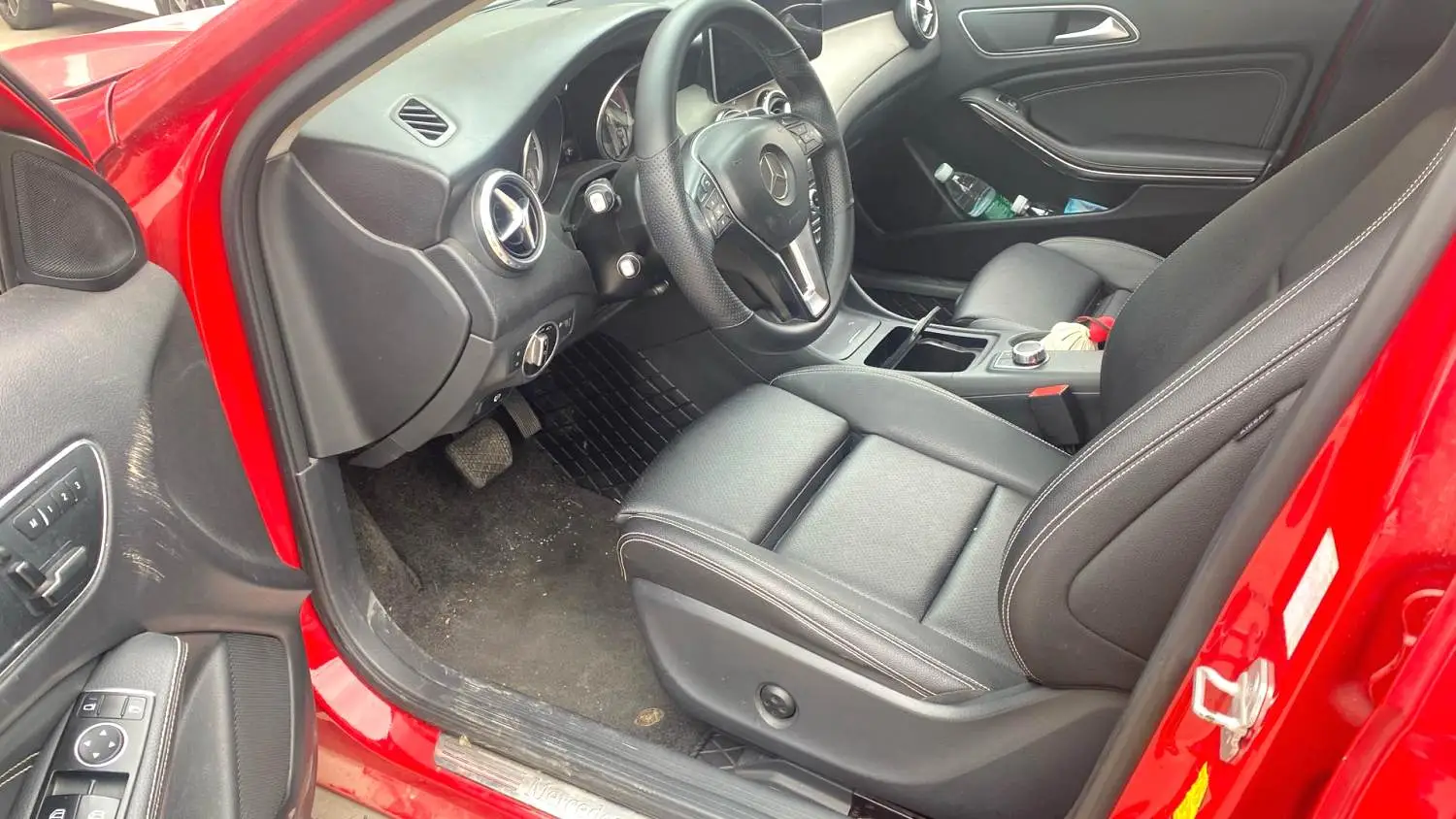 2016 Benz GLA 200 - Main View