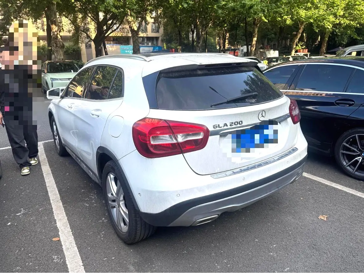 2016 Benz GLA 200 - Main View