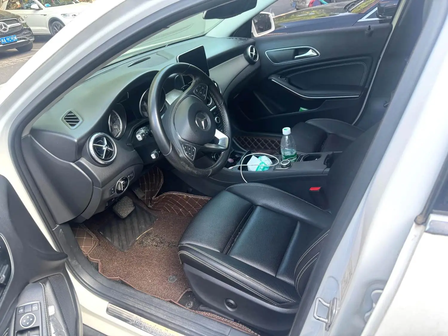 2016 Benz GLA 200 - Main View