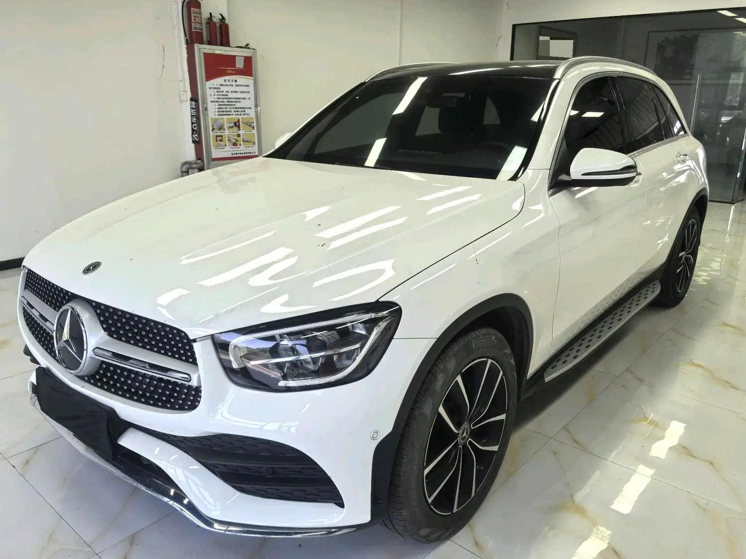 2020 Benz GLC 260L - Main View