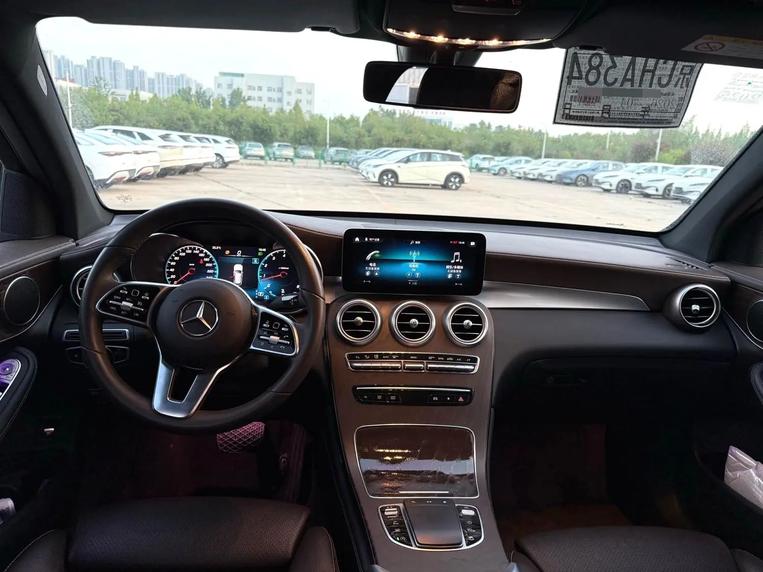 2021 Benz GLC 260L - Main View