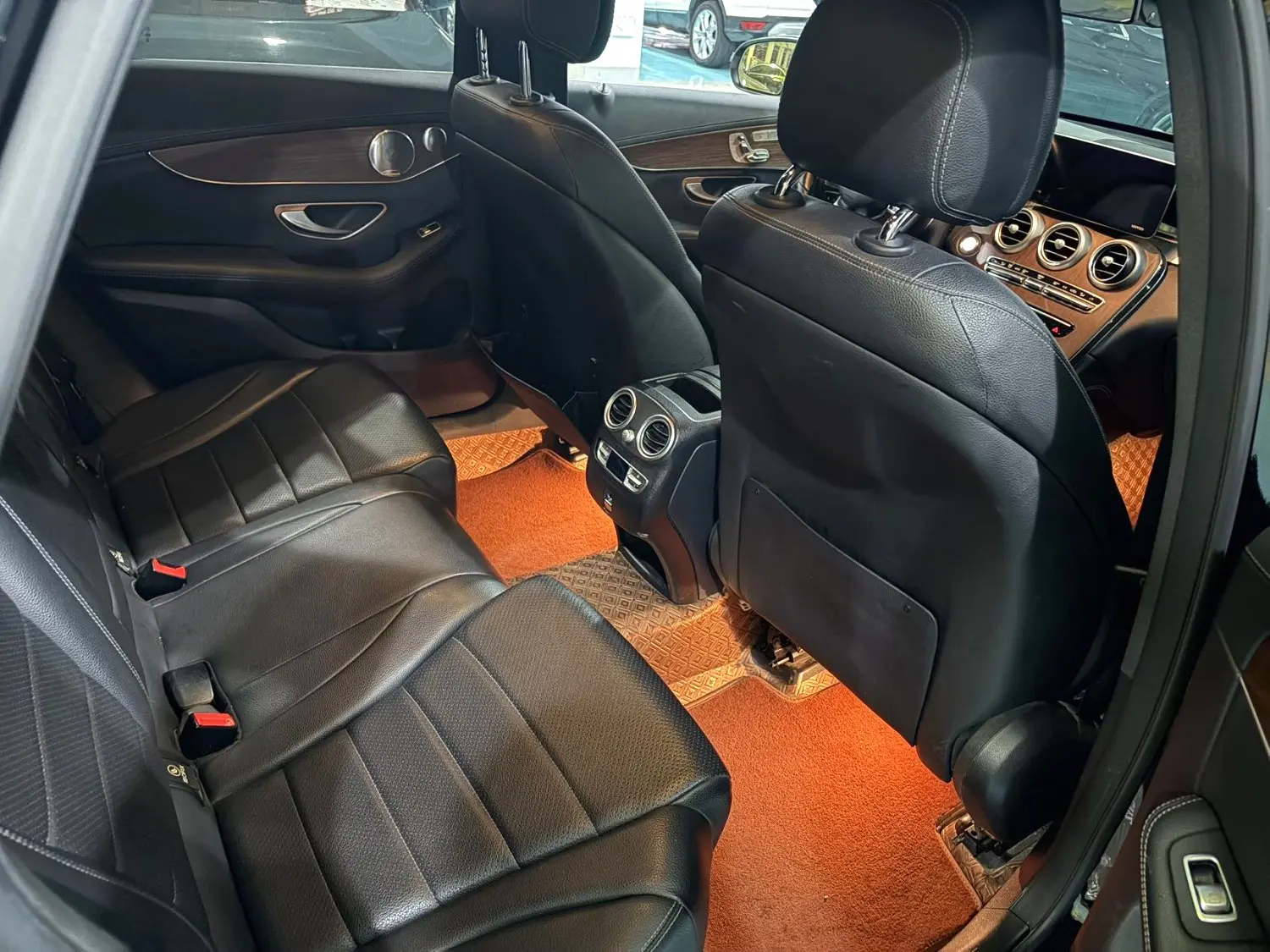 2021 Benz GLC 300L - Main View