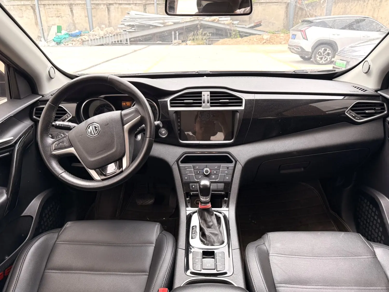 2015 MG GS - Main View