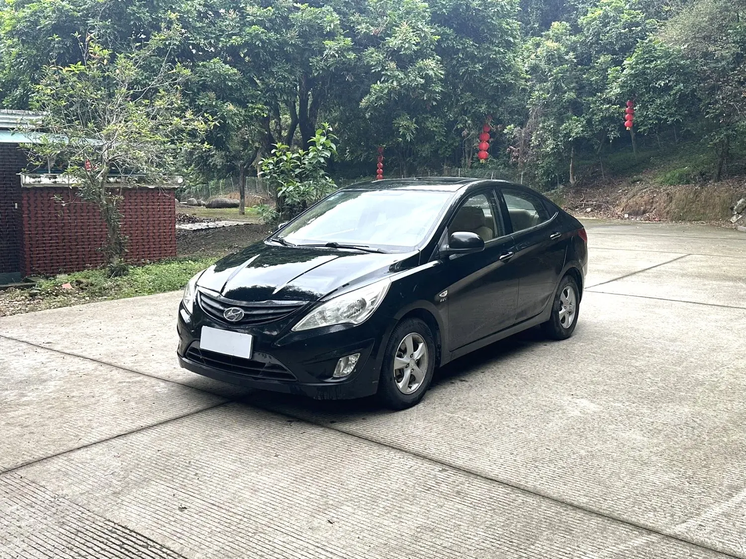 2010 Hyundai Verna - Main View