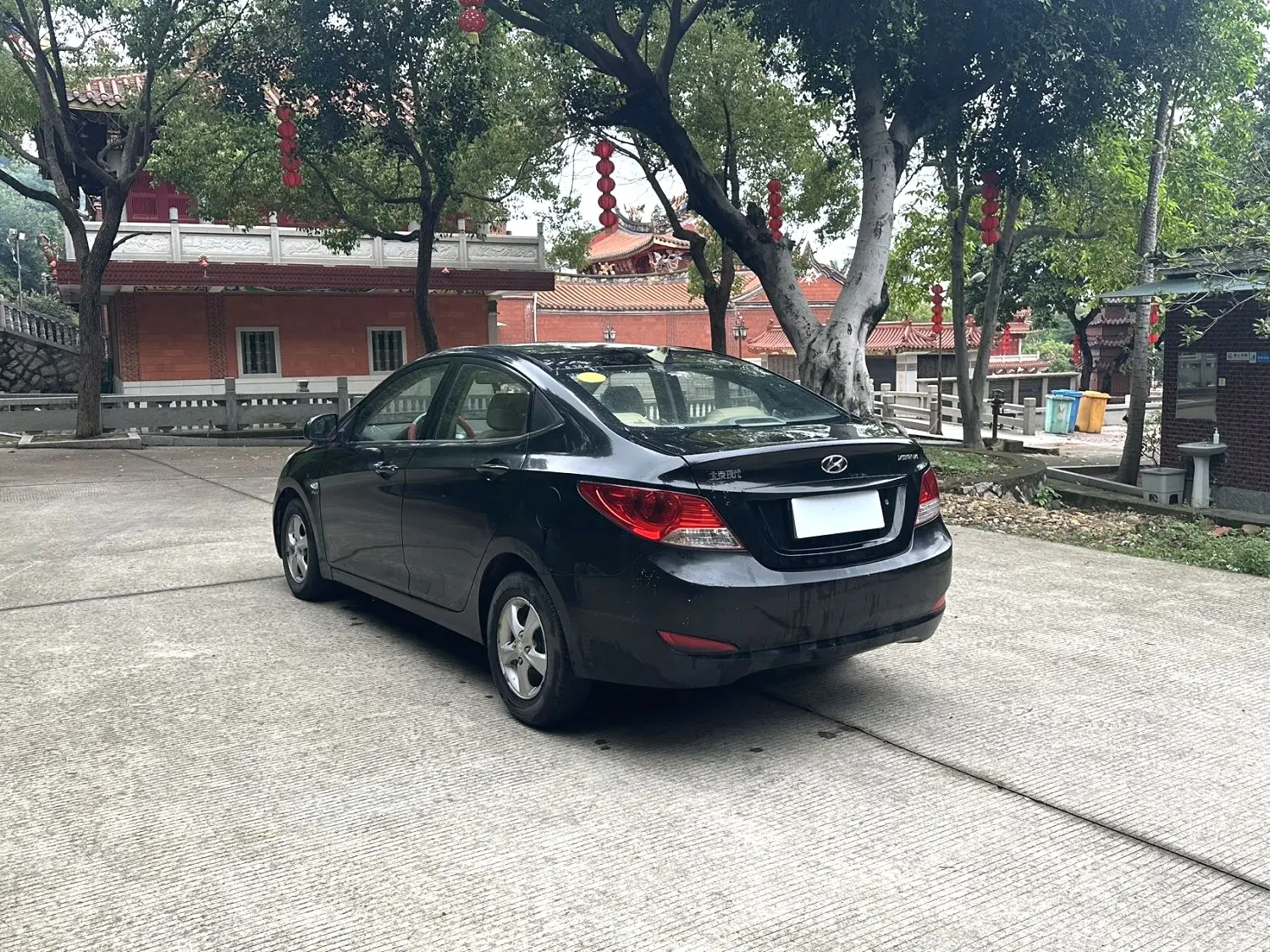 2010 Hyundai Verna - Main View