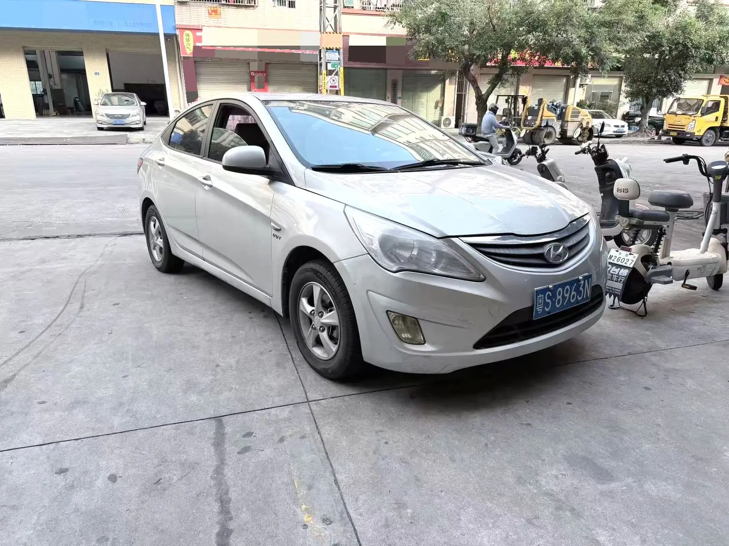 2010 Hyundai Verna - Main View