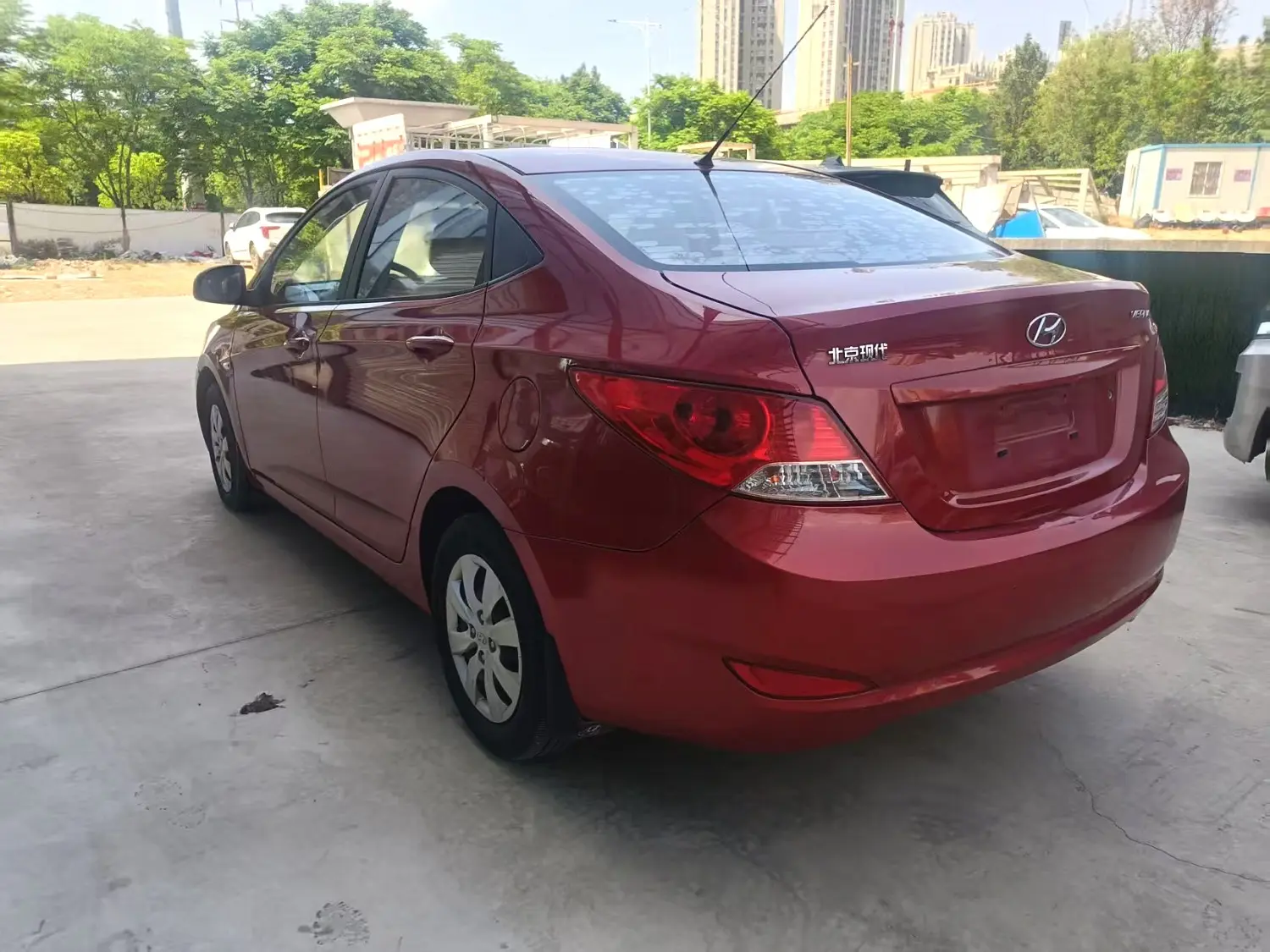 2010 Hyundai Verna - Main View
