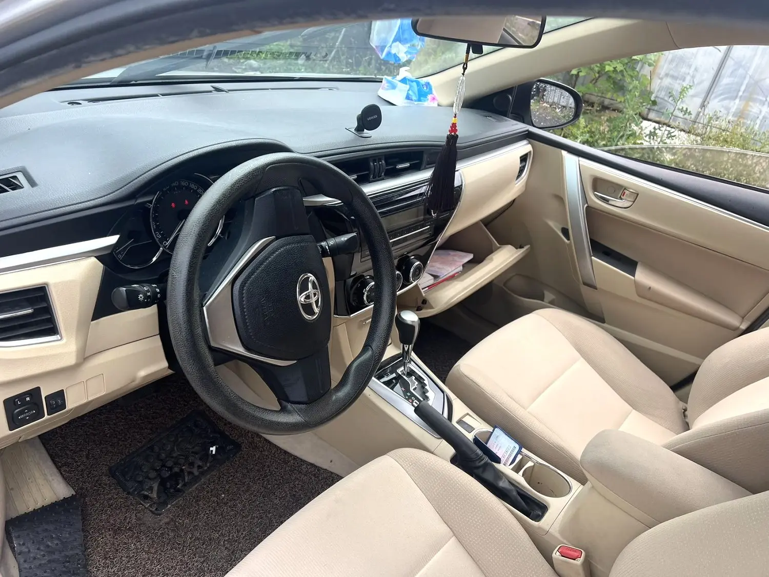 2015 Toyota Corolla - Main View