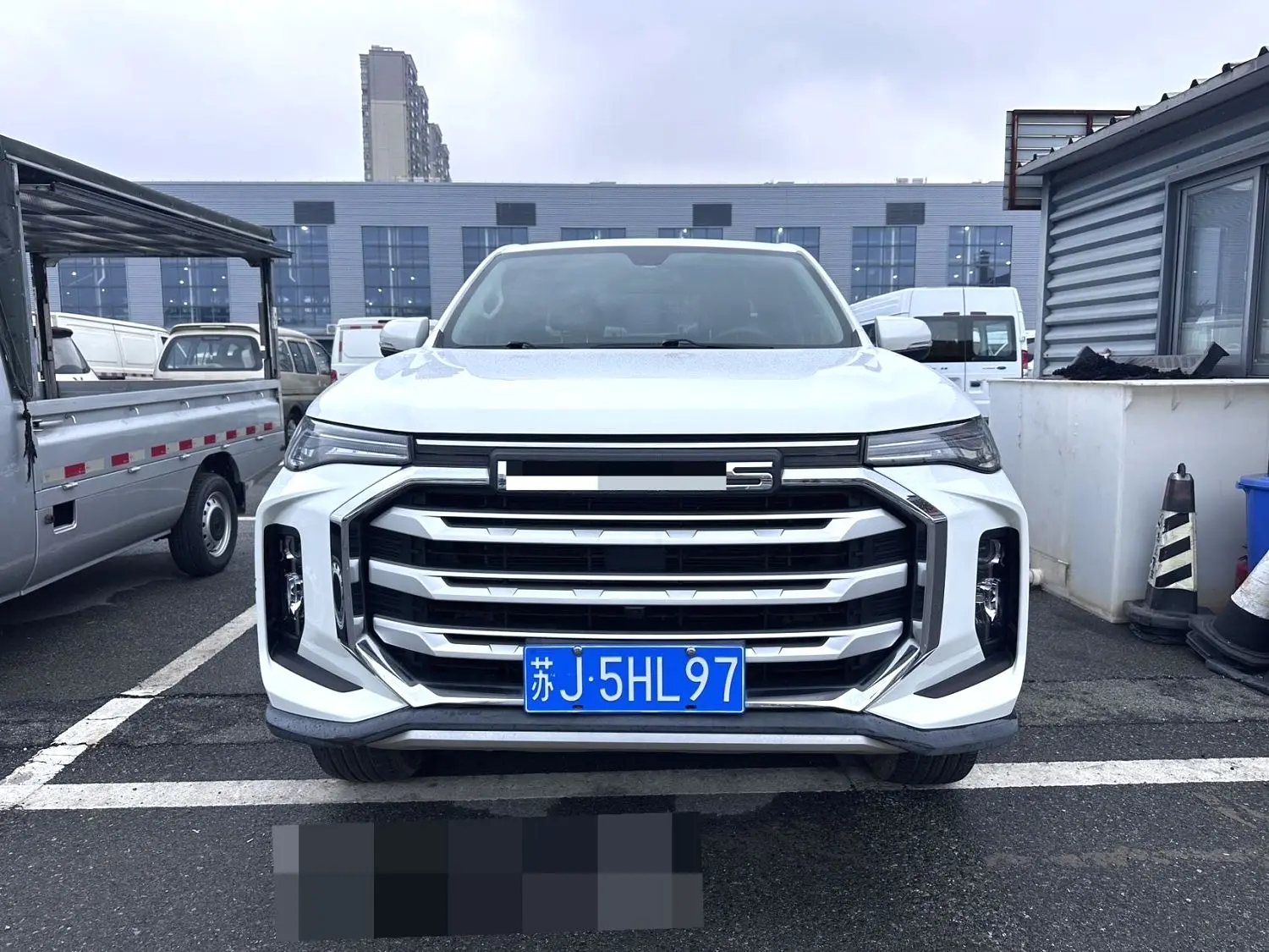 2021 Maxus T90 - Main View