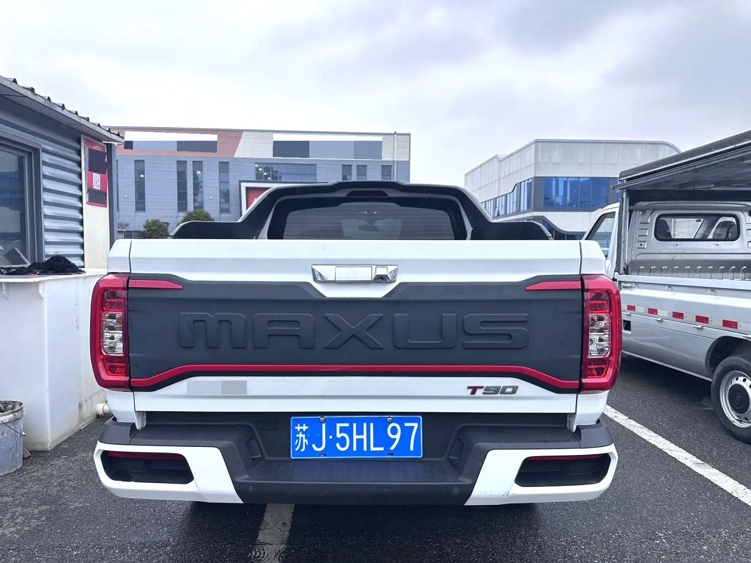 2021 Maxus T90 - Main View