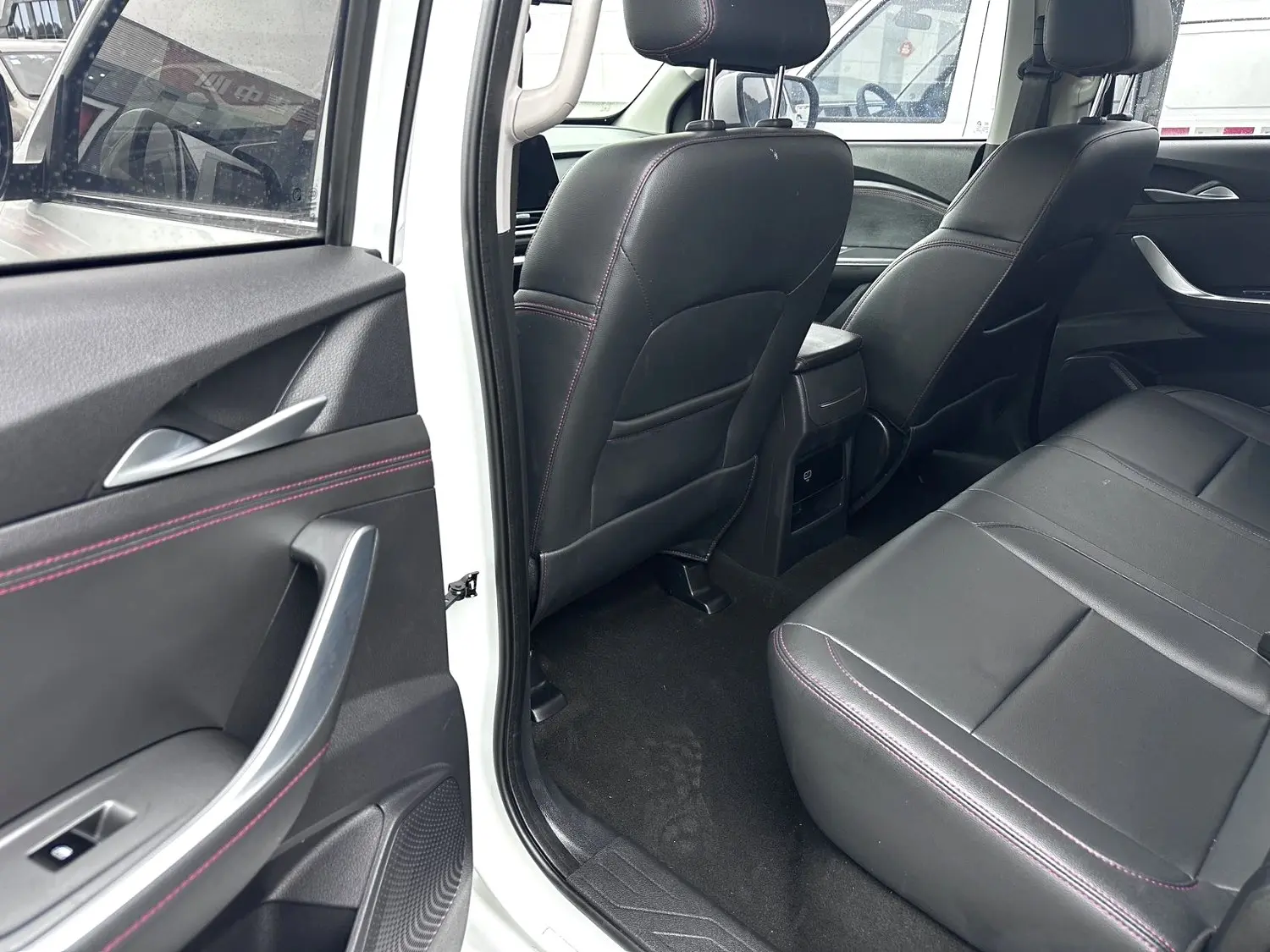 2021 Maxus T90 - Main View