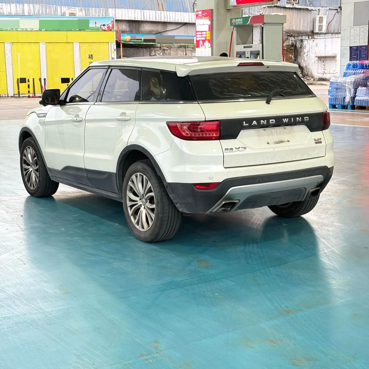 2017 Landwind X7 - Main View