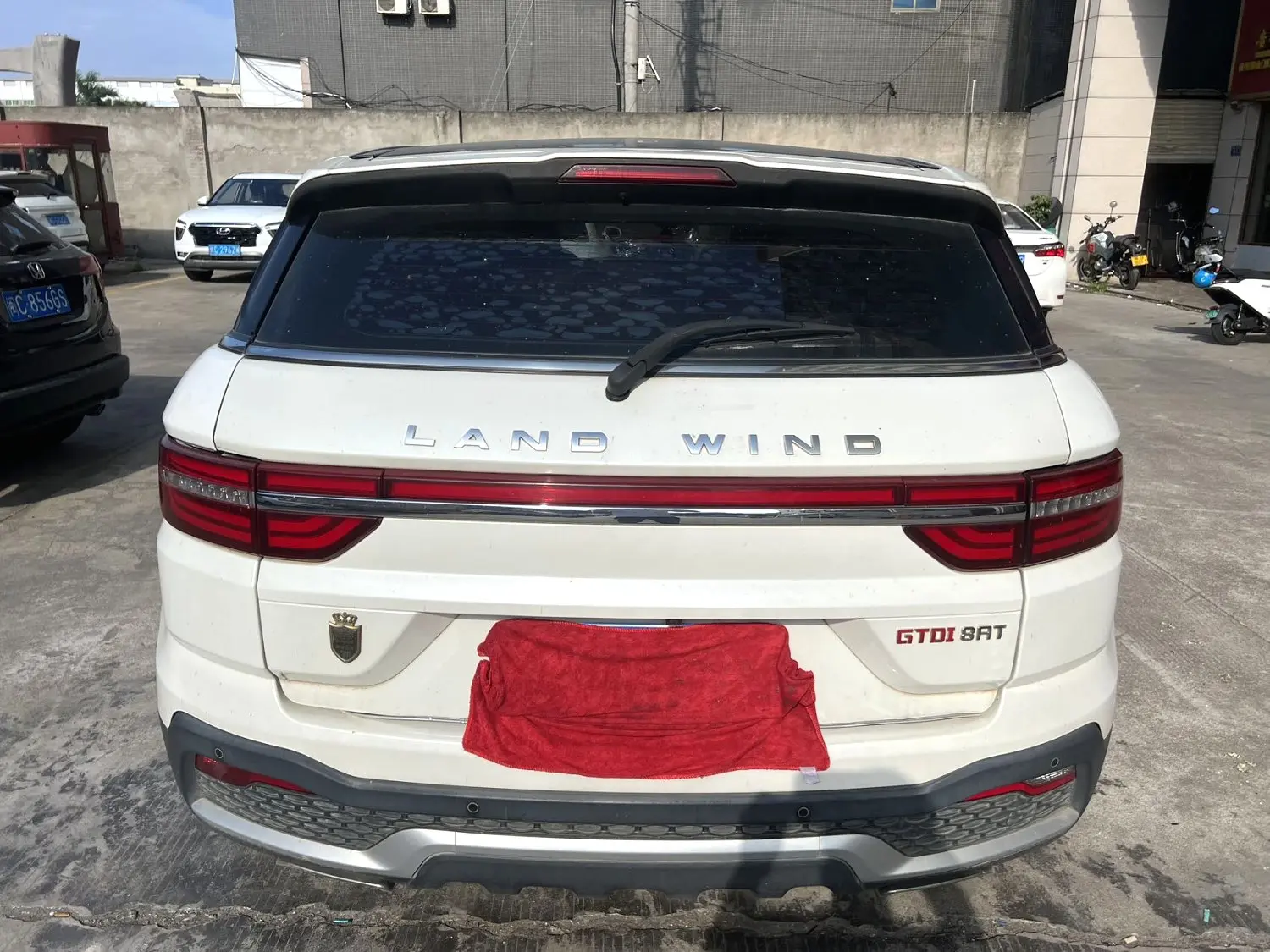 2018 Landwind X7 - Main View