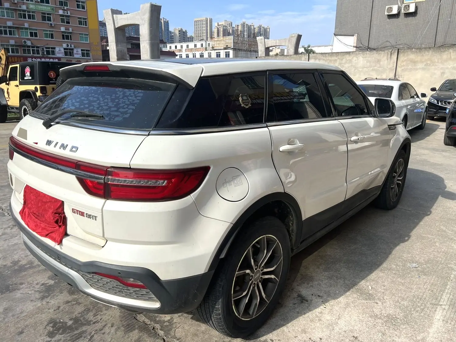 2018 Landwind X7 - Main View