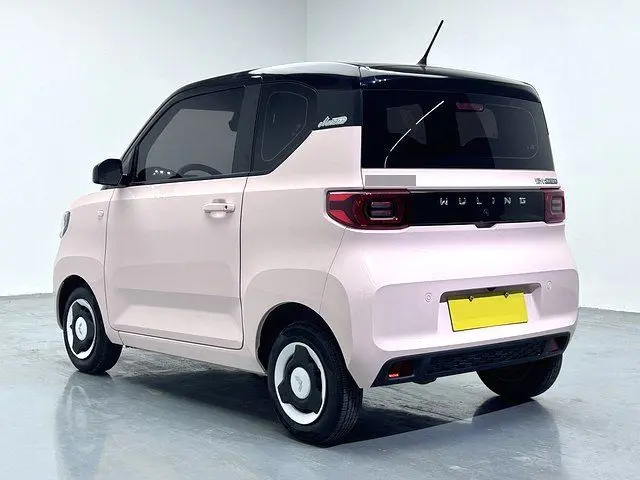 2022 Wuling Hongguang MINI EV - Main View