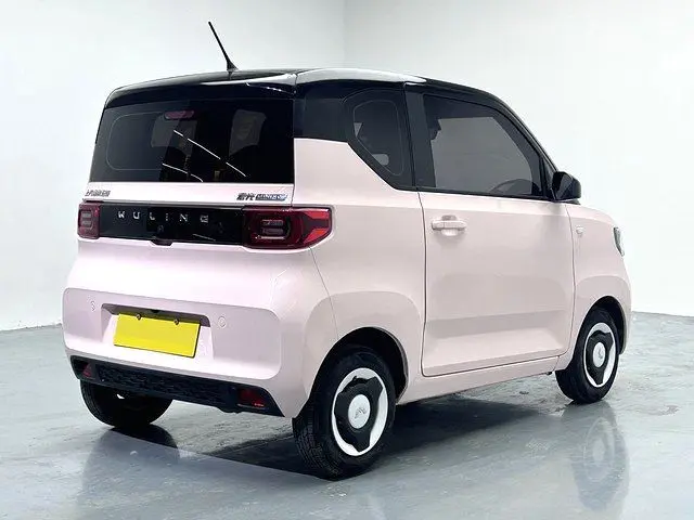 2022 Wuling Hongguang MINI EV - Main View