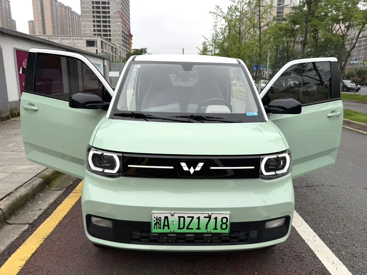 2022 Wuling Hongguang MINI EV - Main View
