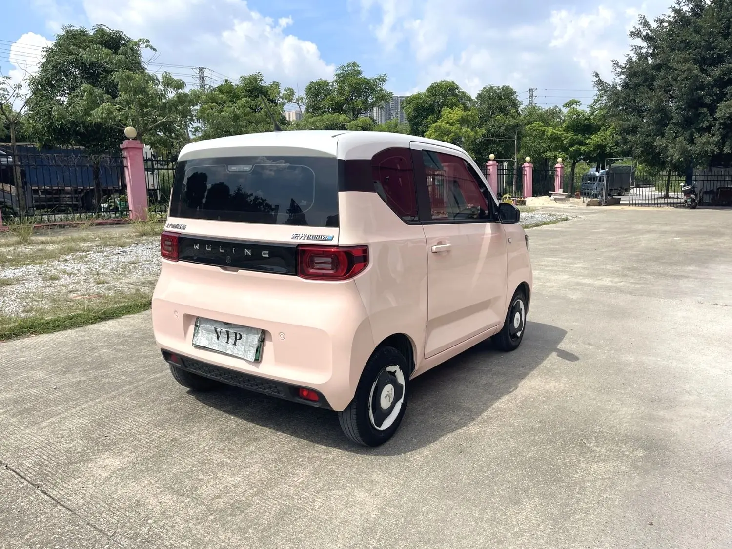 2022 Wuling Hongguang MINI EV - Main View