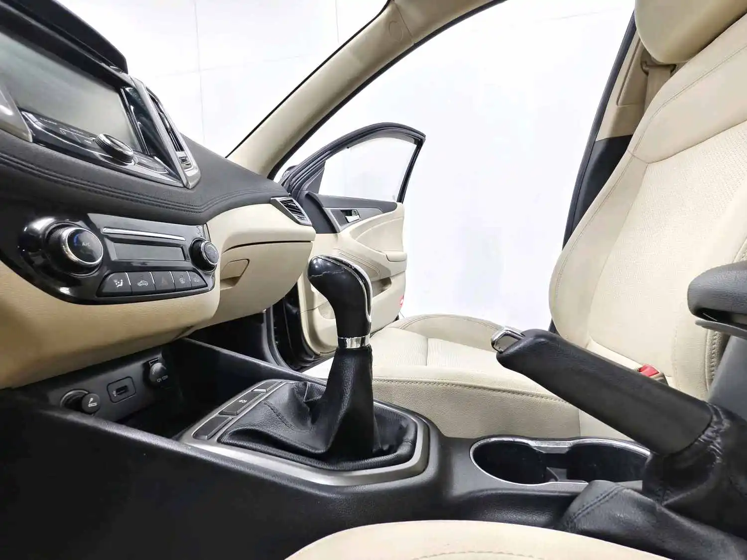 2016 Changan EADO - Main View