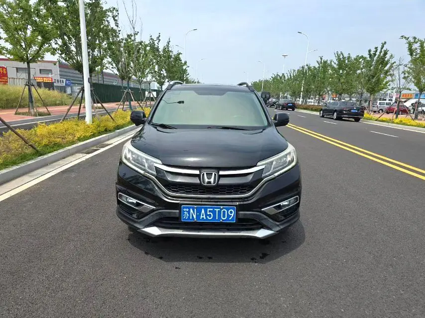 2015 Honda CR-V - Main View