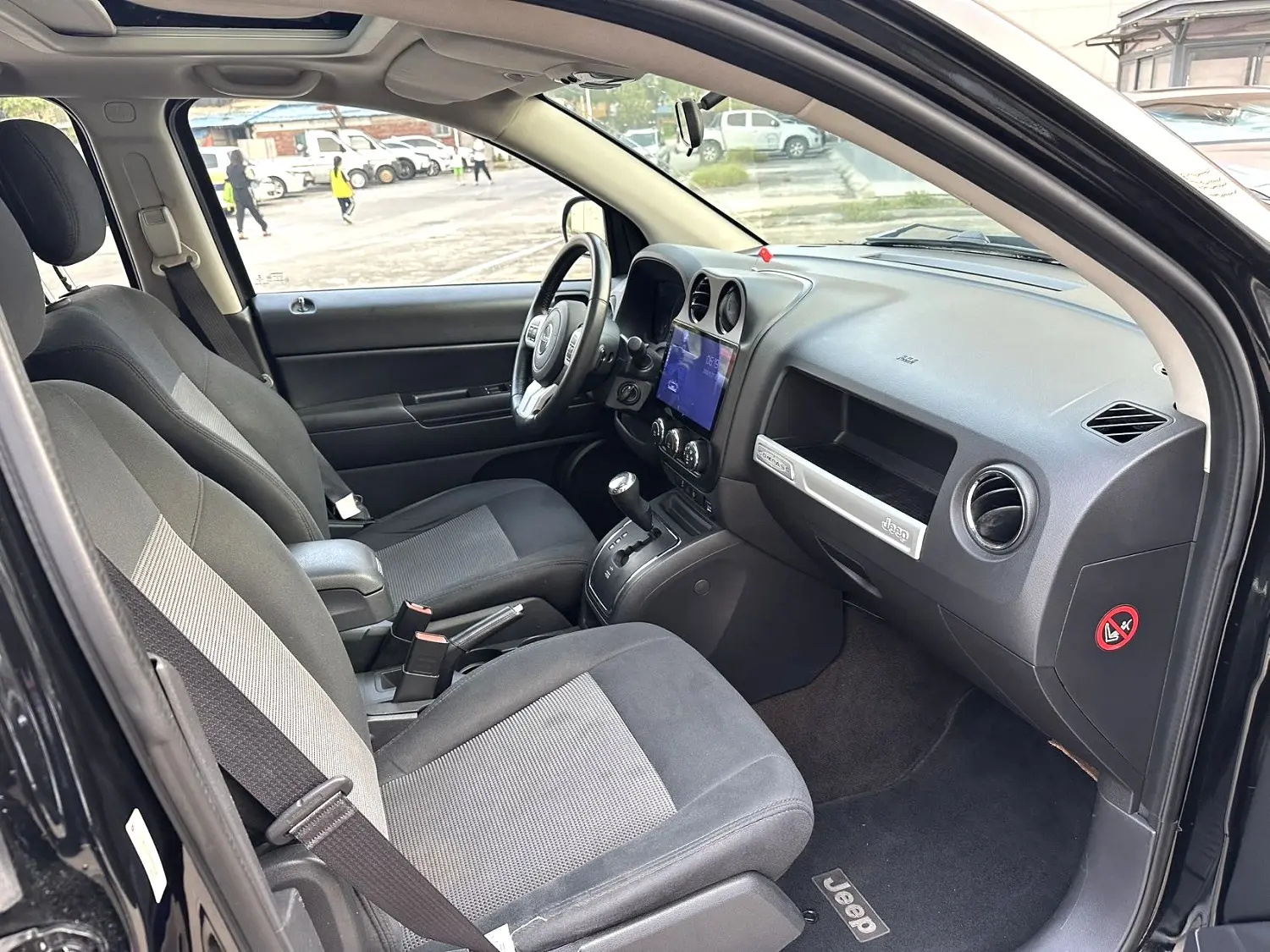 2013 Jeep Compass - Main View
