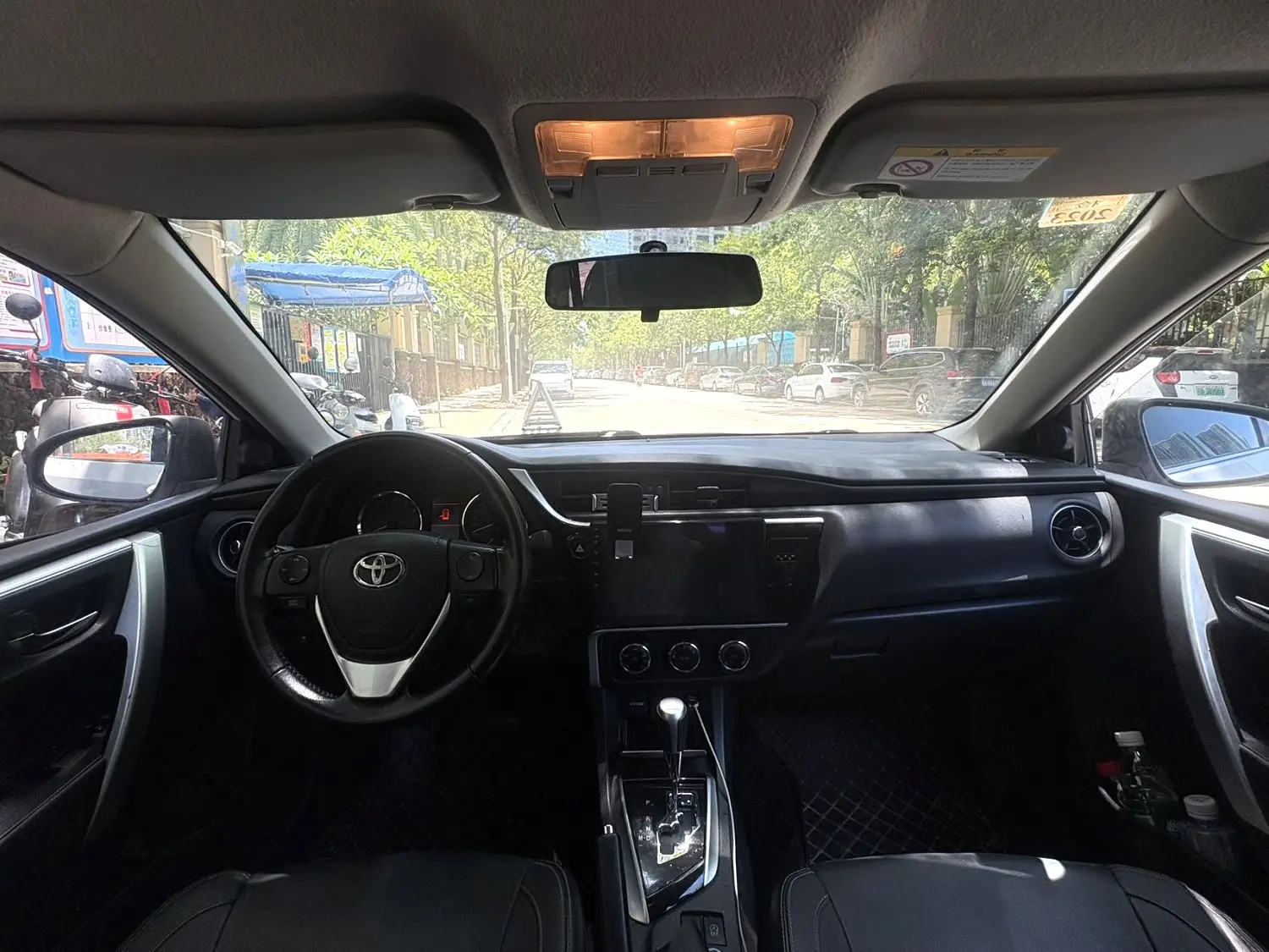 2017 Toyota Corolla - Main View