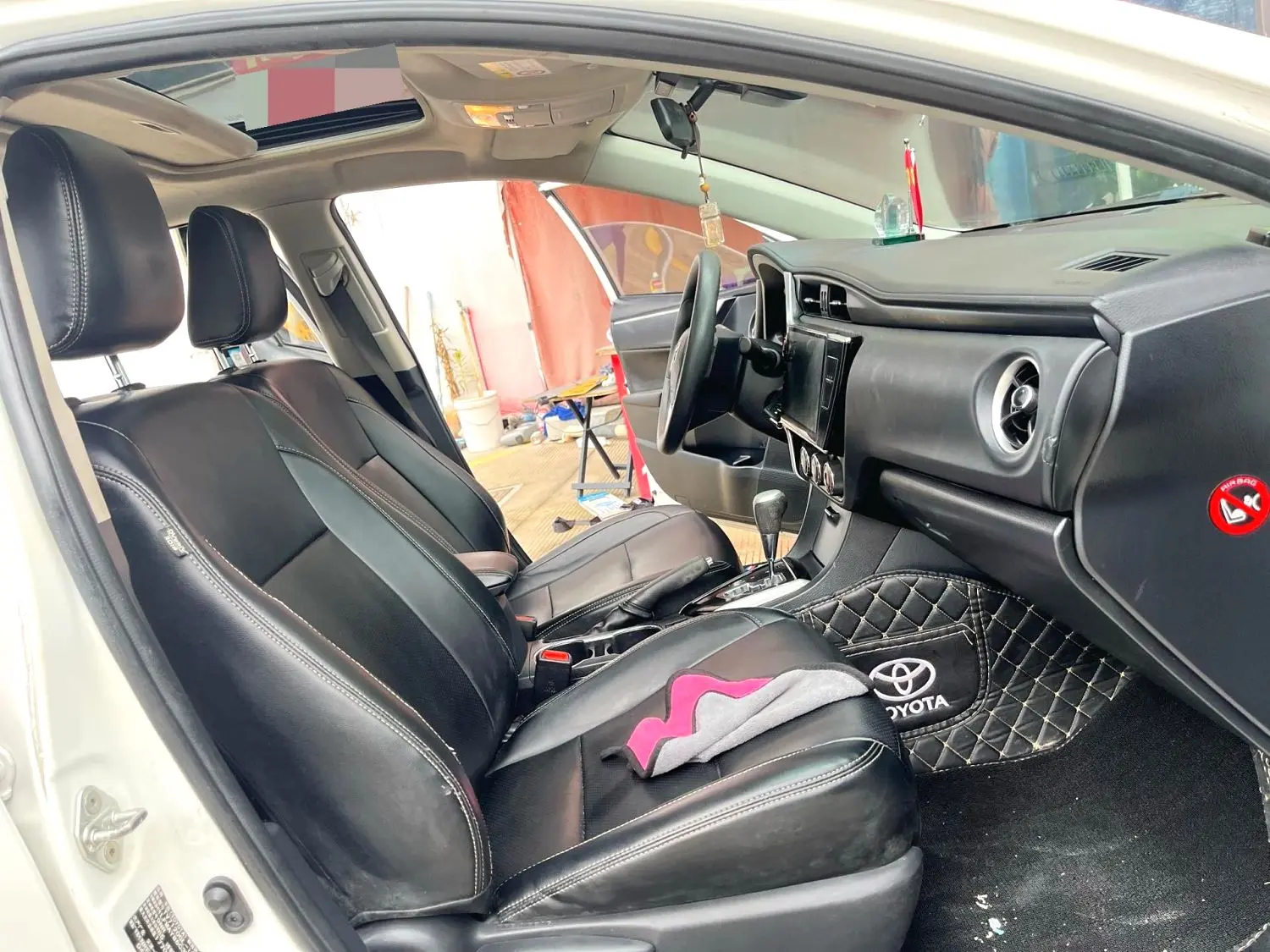 2019 Toyota Corolla - Main View