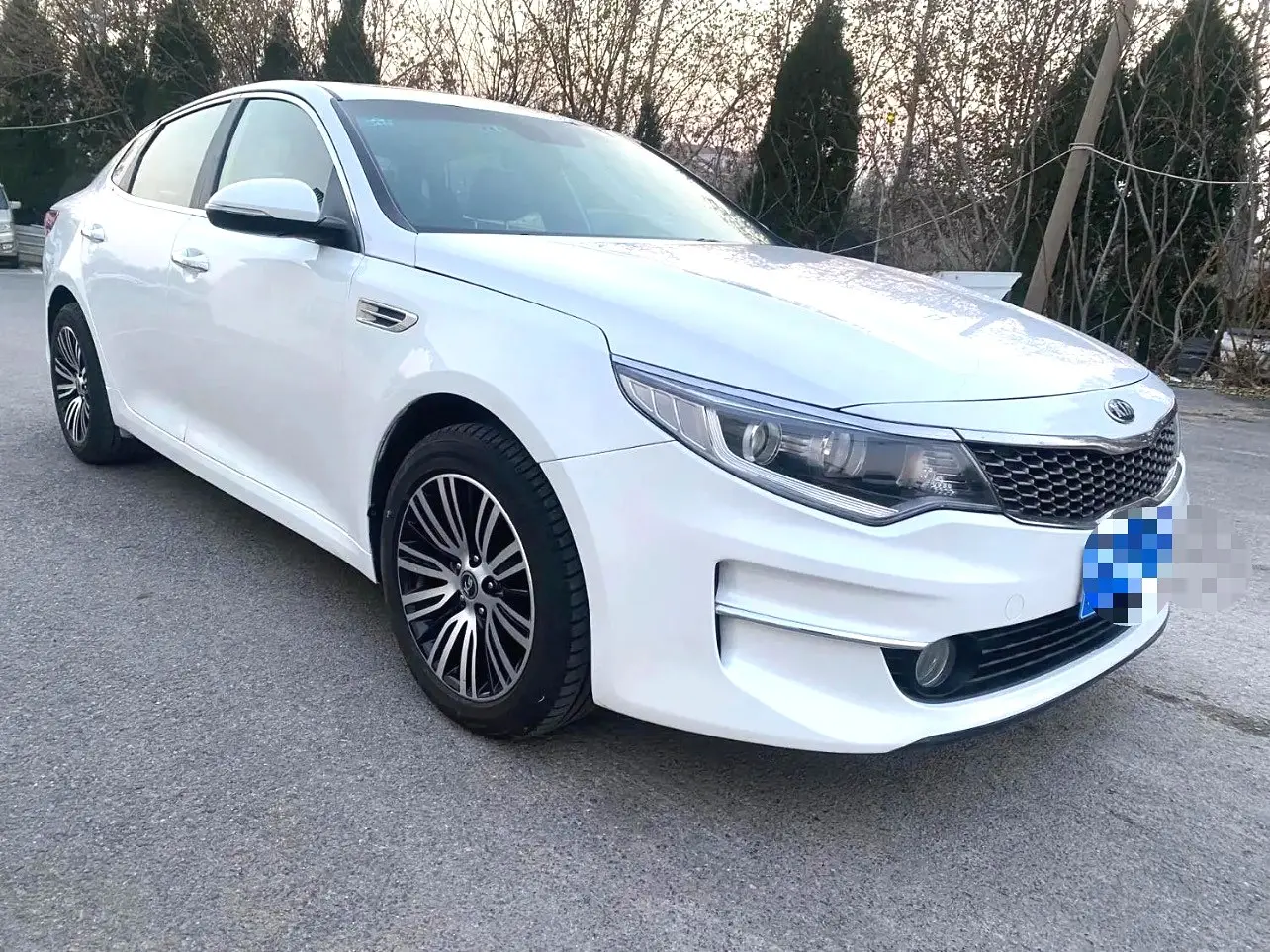 2017 Kia K5 - Main View