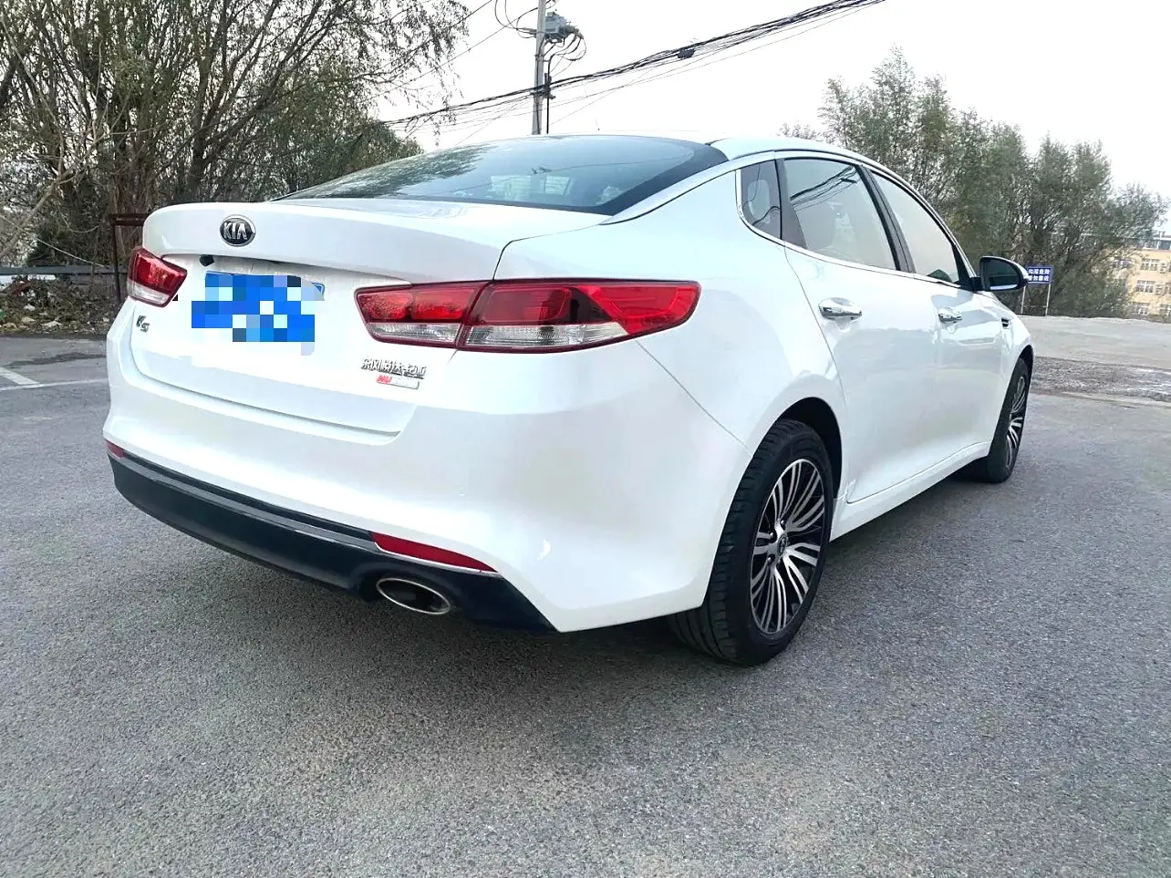 2017 Kia K5 - Main View