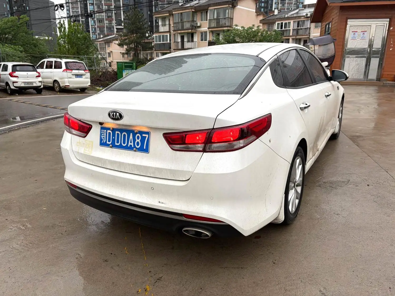 2017 Kia K5 - Main View