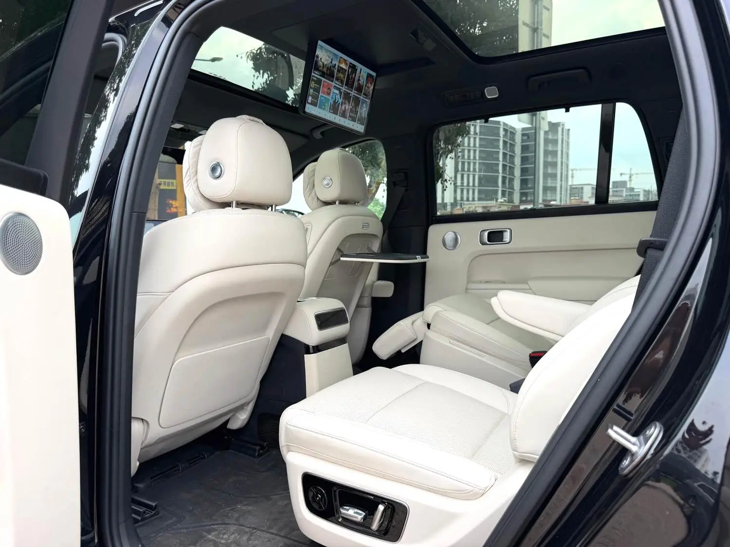 2025 Li Auto L9 Ultra - Main View